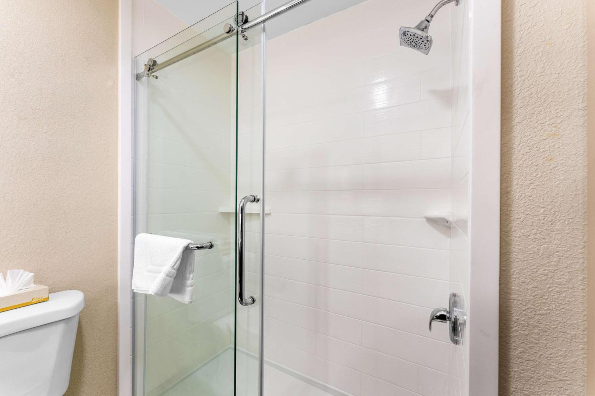 Surestay Plus By Best Western Reading North Exterior foto